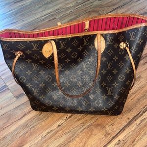 Louis Vuitton never full